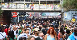 Notting Hill Carnival sees 423 arrests in two days including two stabbings