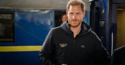 Royal Family LIVE: Prince Harry&#039;s telling 4-word remark over tell-all regrets