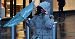 Met Office issues 15-hour rainstorm warning this weekend as Brits face flooding chaos
