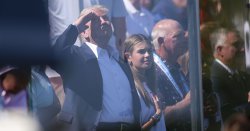 Donald Trump stands behind bulletproof glass at Ryder Cup as everyone says same thing