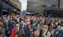 Euston station LIVE: London commuters evacuated with crowd told &#039;get outside&#039;