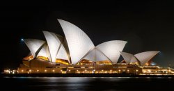Sydney shooting: Gunman goes on rampage in city centre