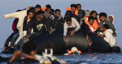 Police will be ordered to check immigration statuses of everyone they arrest