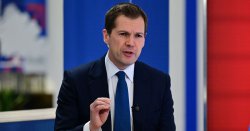 Robert Jenrick vows he won&#039;t be silenced despite Labour attacks in &#039;no white faces&#039; row