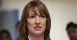 Outrage as Rachel Reeves' Brexit betrayal 'to cost UK £40bn a year'