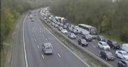 M4 traffic LIVE: Crash sparks lane closures with severe delays and 4 mile queues