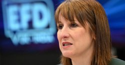 Humiliation for Rachel Reeves as Labour&#039;s own business tsar admits &#039;it&#039;s tough right now&#039;