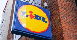 Couple from the US have &#039;priceless&#039; reaction after going in Lidl for first time