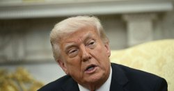 Donald Trump attacks Zelensky again in confused Ukraine rant - &#039;Not a fan!&#039;