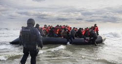 Migration bombshell as UN backs major plan to deport asylum seekers