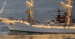 Mexican navy ship crash: Moment 270ft vessel with 277 crew smashes into Brooklyn Bridge