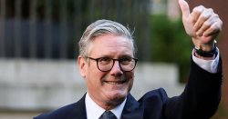 Keir Starmer&#039;s EU sellout <b class='text-danger'>perfectly</b> skewered in seven-word slapdown of PM