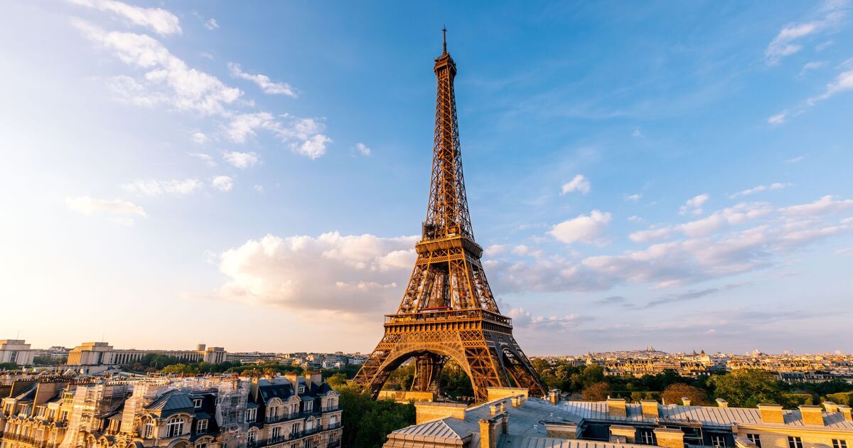 The 10 tourist hotspots where taking pictures can land you with a fine