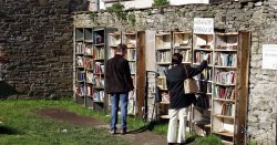 &#039;Perfect&#039; town in Wales homes &#039;bookshops at every corner and in castles&#039;