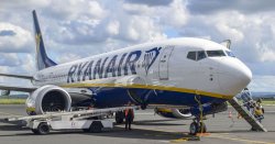 Ryanair warns passengers it will issue new £500 fines