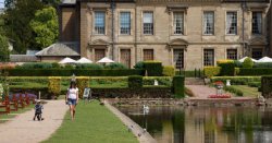 Hidden gem in UK is &#039;just like Venice&#039; with historic house and gondola rides