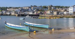 Top 30 staycation spots for foodies revealed - check out the full list