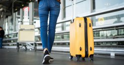 Flight attendant lists five clothing items you should never wear on plane