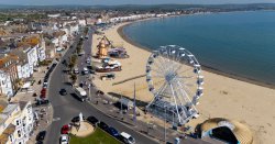 UK top 20 seaside town boasts one of Europe&#039;s best beaches and a wonder of the world