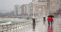 Spain holidays threatened by &#039;significant weather risk&#039;