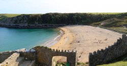 The secluded UK beach that looks like the Caribbean described as &#039;close to perfection&#039;