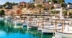 Panic in Majorca as Brits abandon town leaving hotels and restaurants empty