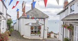 The pretty little UK seaside village so beautiful visitors don&#039;t mind that cars are banned