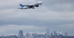 Two United Airlines planes collide on runway as passengers hear &#039;we&#039;ve been hit&#039;