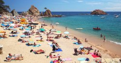 Spain&#039;s new beach rule could cost British tourists up to £1,600