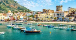 The beautiful Italian island that&#039;s 30C in July and just as pretty as Sicily or Sardinia