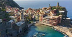 The pretty Italian seaside spot where tourists face £2k fines for wearing the wrong shoes