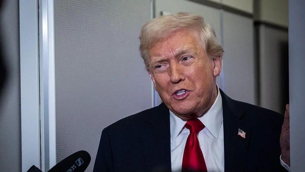 Trump Backs Envoy After Leak Suggests He Coached Russian Official on Winning Over President